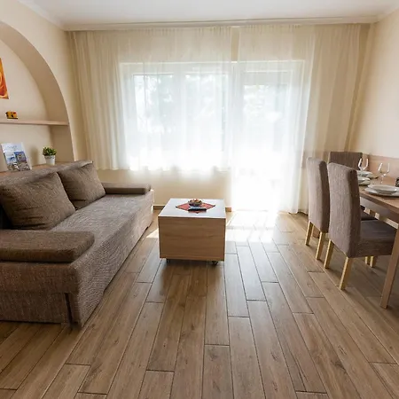 Belvarosi Nemes Apartmanhaz