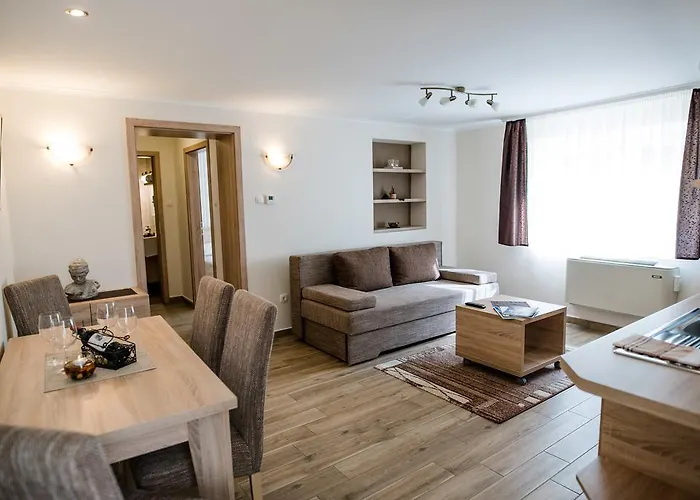 Διαμέρισμα Belvarosi Nemes Apartmanhaz Szekszárd